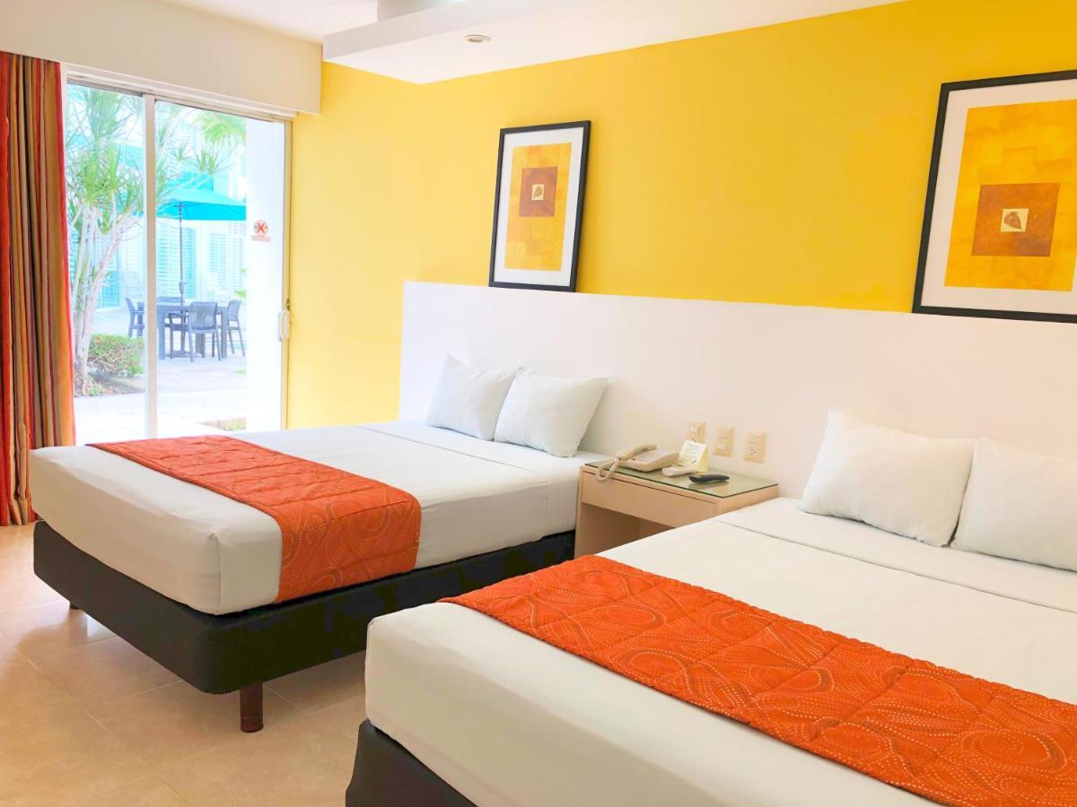Hotel Los Cocos チェトゥマル エクステリア 写真