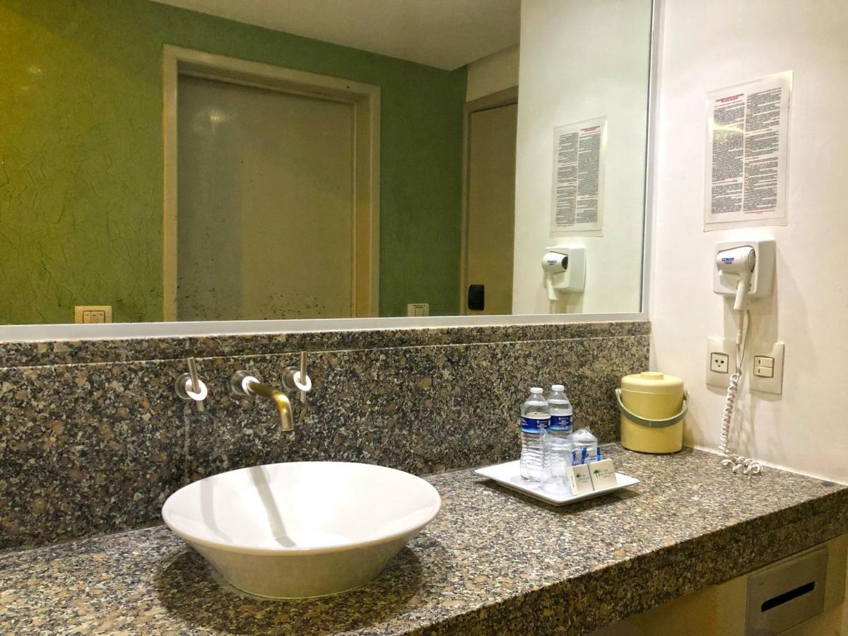 Hotel Los Cocos チェトゥマル エクステリア 写真