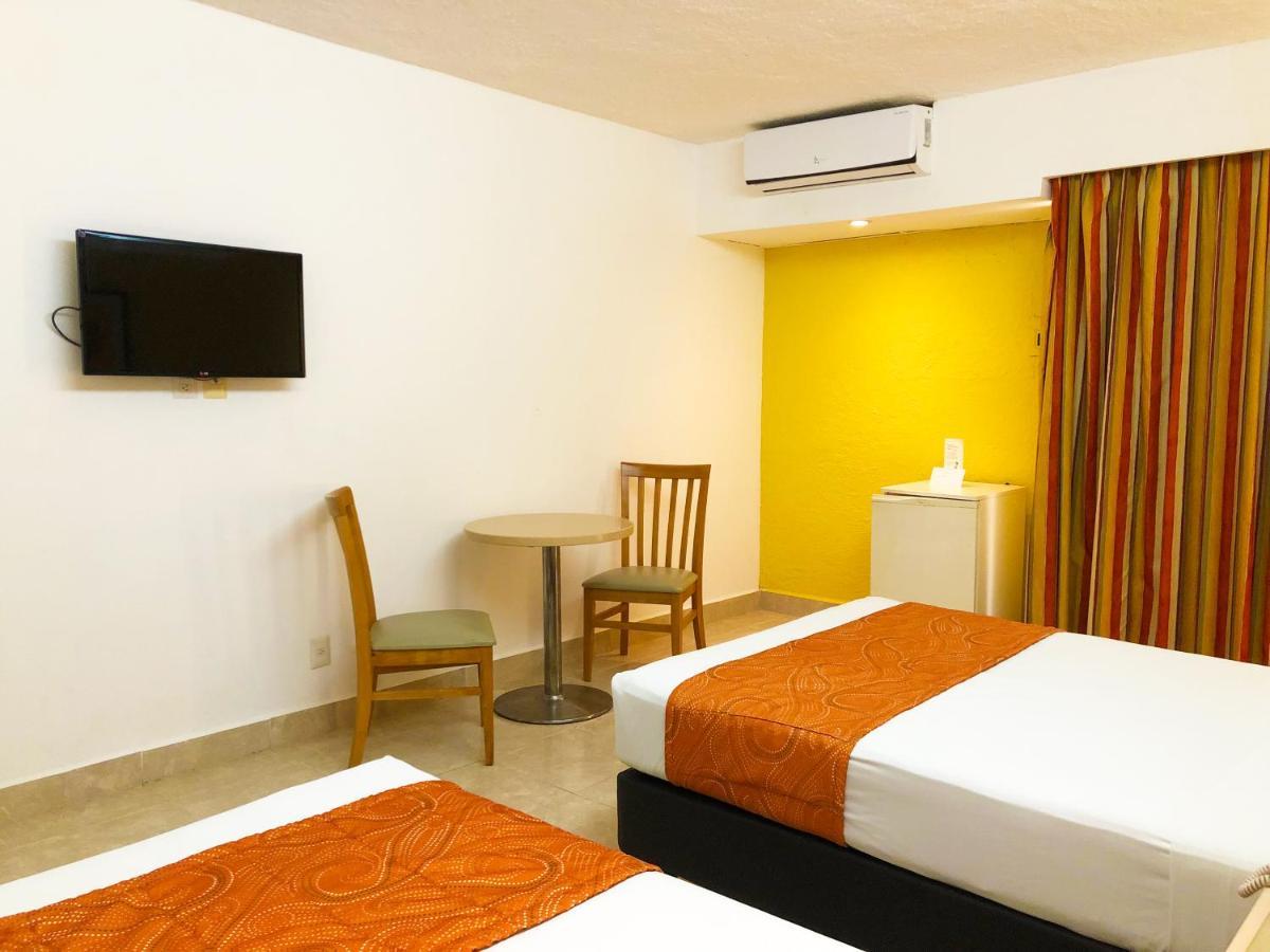 Hotel Los Cocos チェトゥマル エクステリア 写真