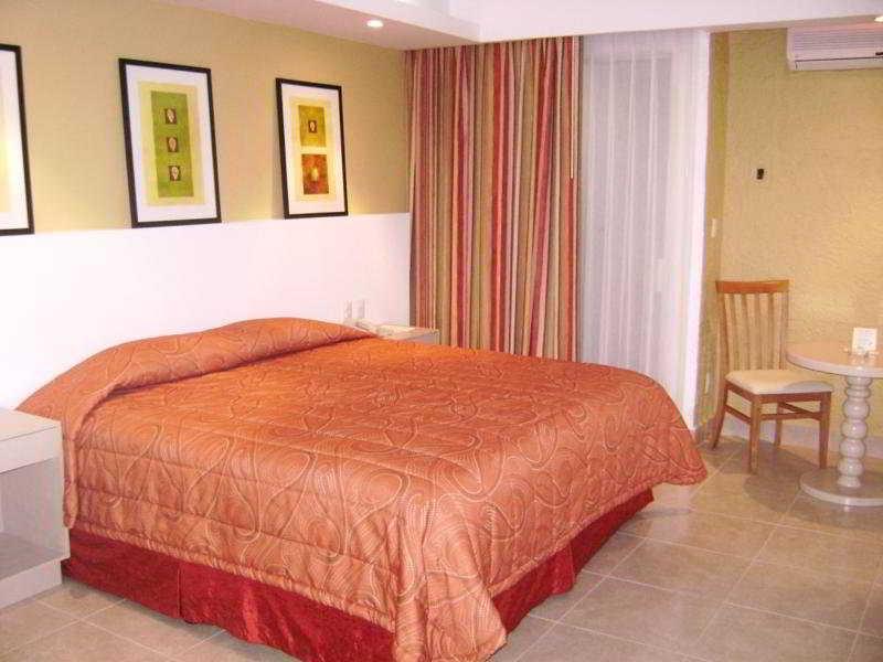 Hotel Los Cocos チェトゥマル エクステリア 写真