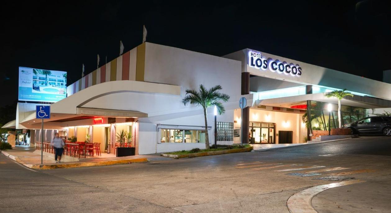 Hotel Los Cocos チェトゥマル エクステリア 写真