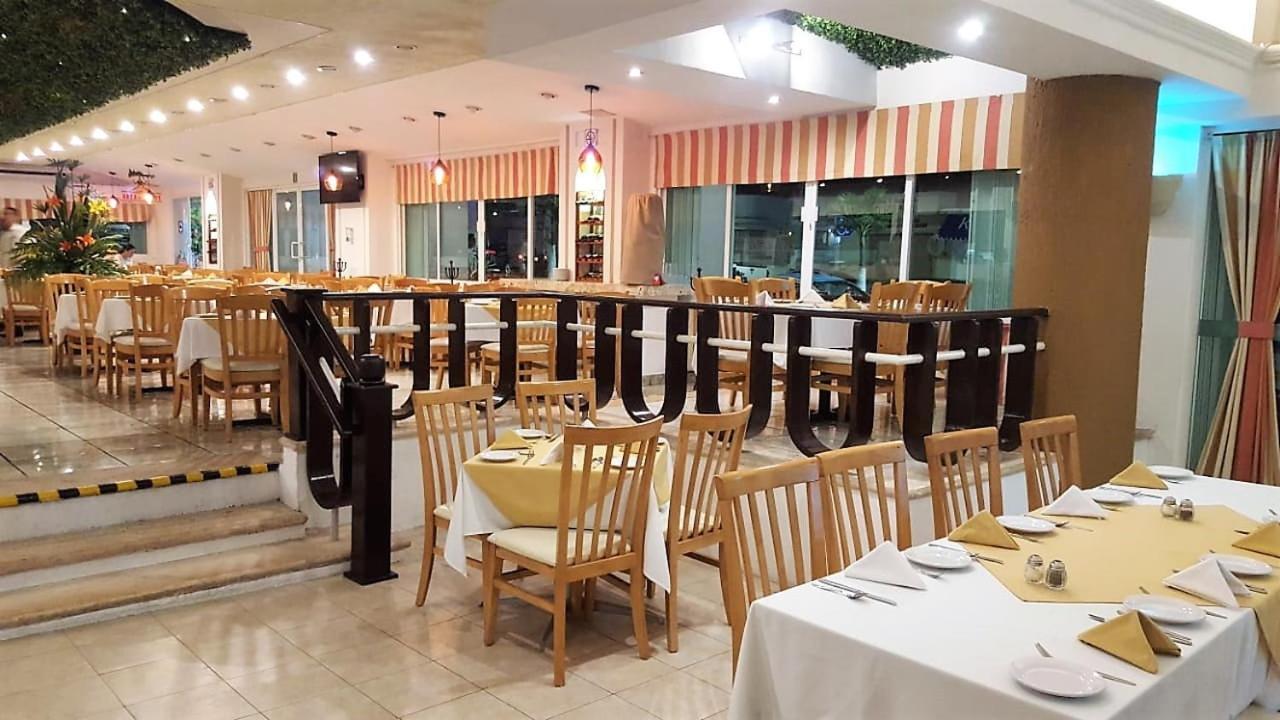 Hotel Los Cocos チェトゥマル エクステリア 写真