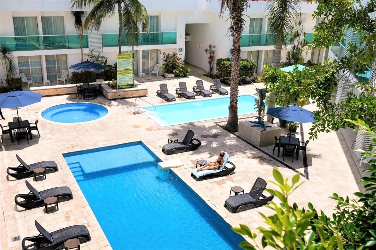 Hotel Los Cocos チェトゥマル エクステリア 写真